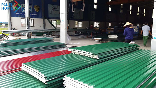 Tôn cách nhiệt dễ dàng vận chuyển