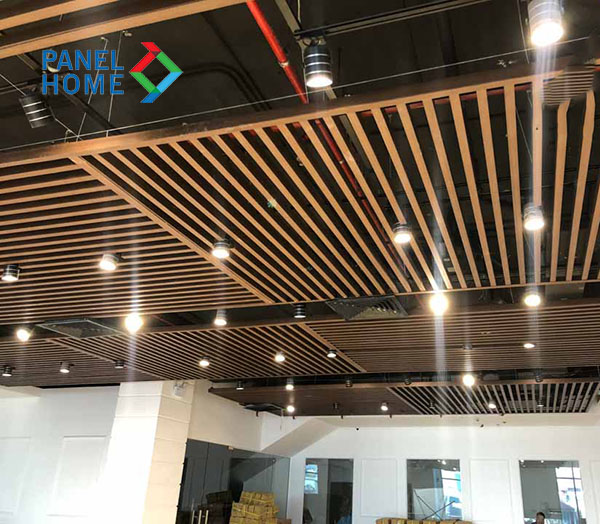 Trần nhựa gỗ composite mẫu 1